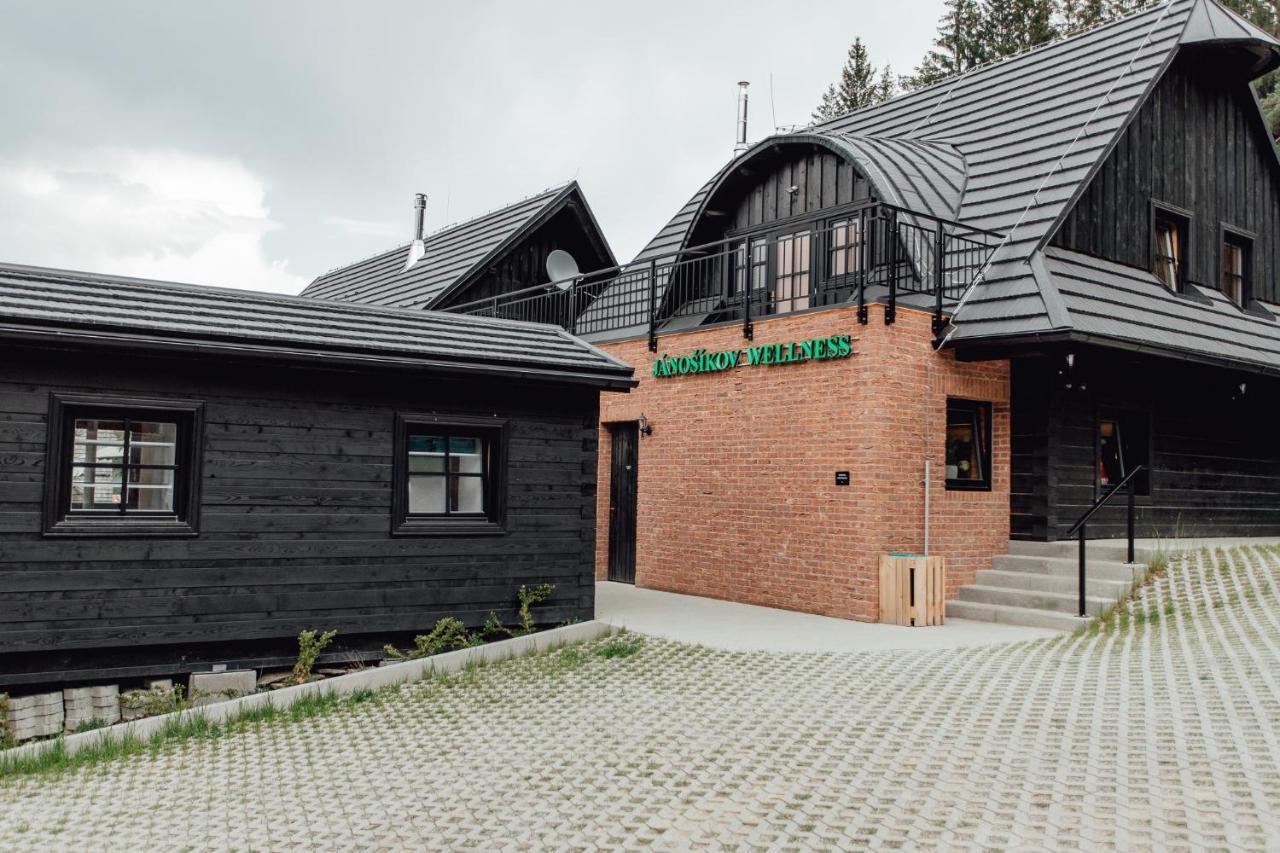 Wellness Rezort Janosikov Dvor Zázrivá Exterior foto