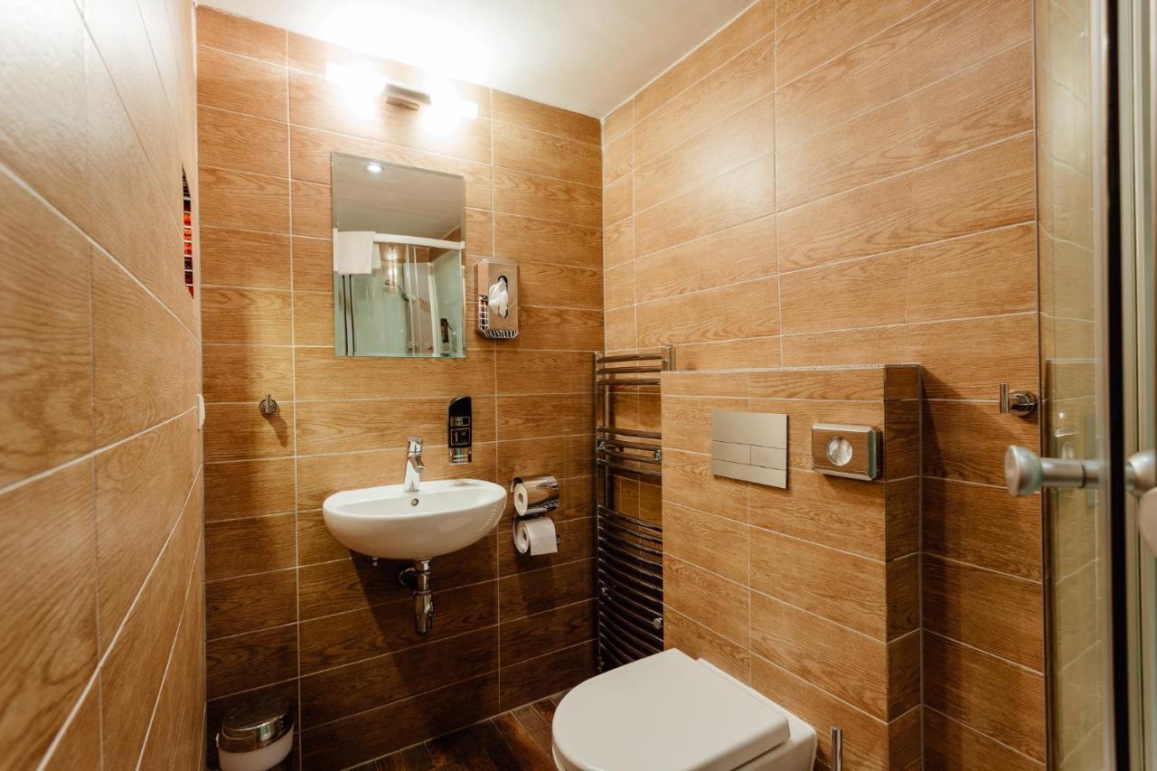 Wellness Rezort Janosikov Dvor Zázrivá Exterior foto