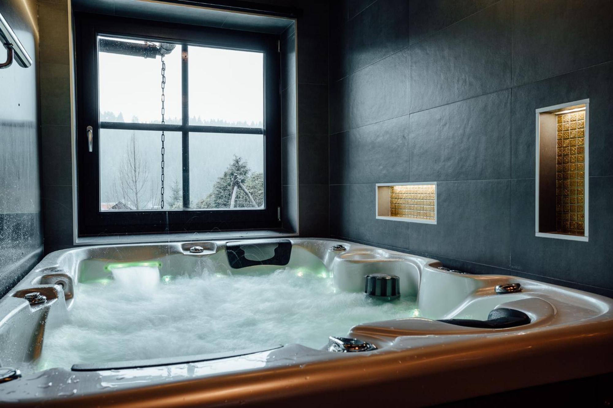 Wellness Rezort Janosikov Dvor Zázrivá Exterior foto